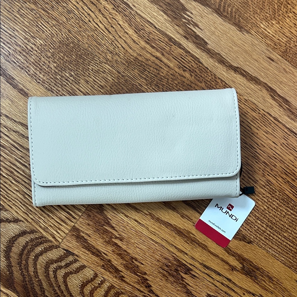 Mundi File Master Clutch Wallet